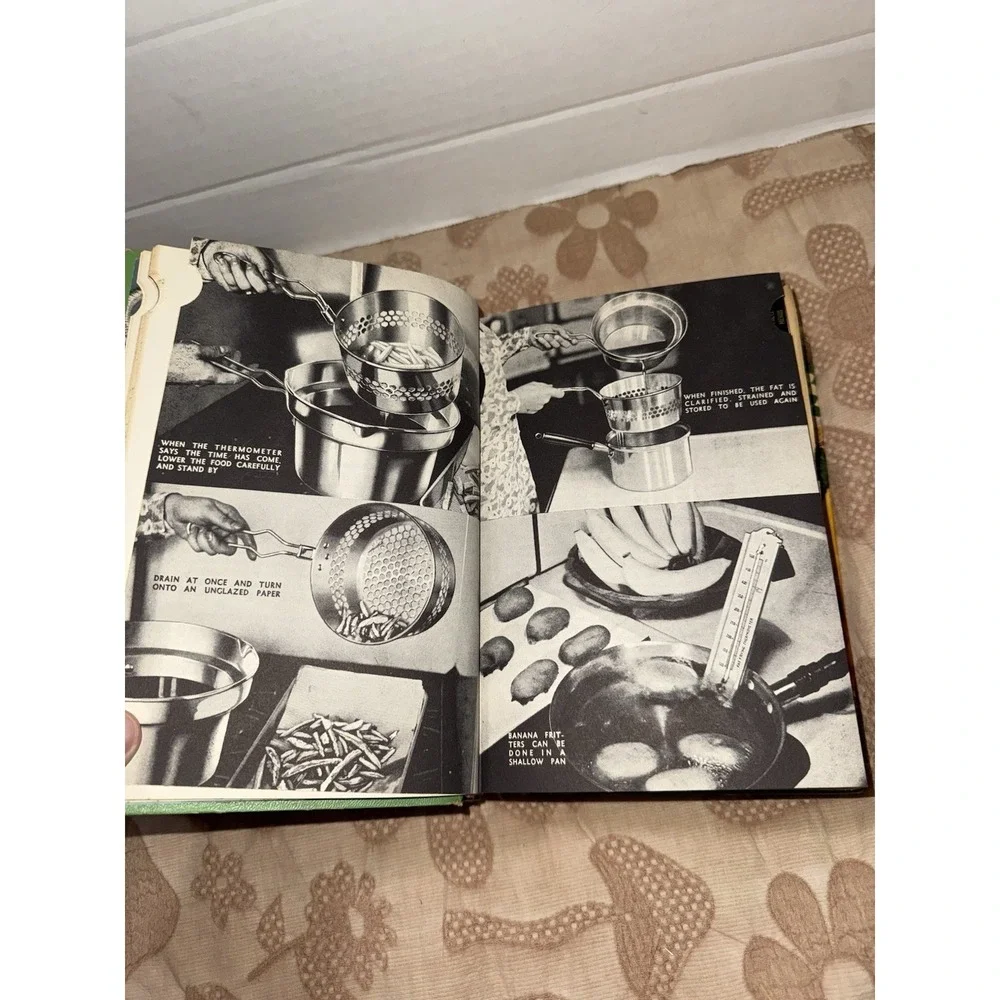 The American Woman's Cookbook by Ruth Berolzheimer (1972) FINE HC‎ w/JACKET